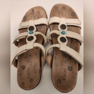 Taos Prize Slide Sandals, Size 10
